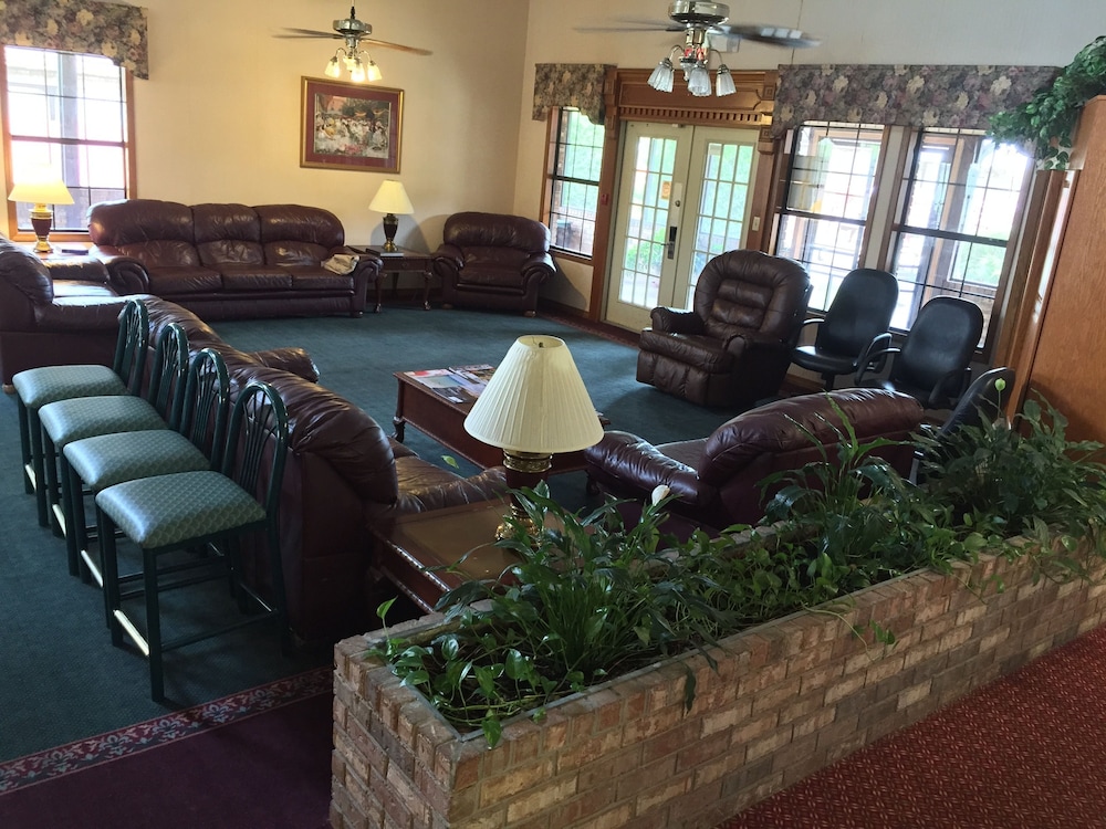 Key West Inn Pensacola 25/30