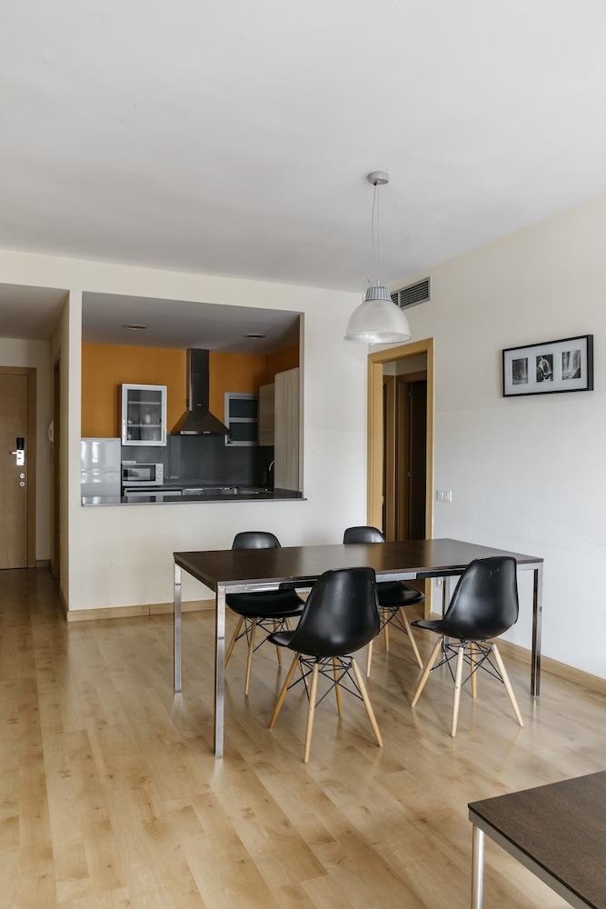 Villarroel Barcelona Apartment 2/35