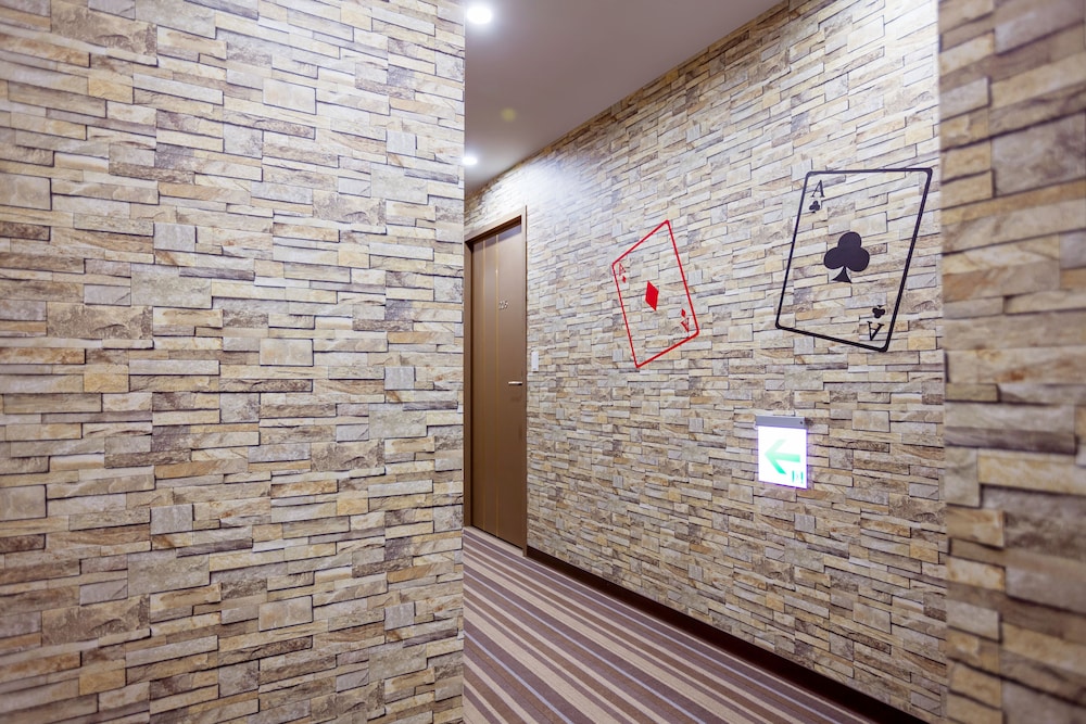 A Ace Hotel 45/56