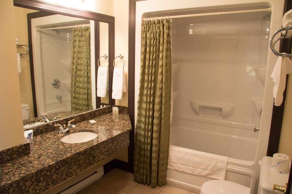 Monastery Spa And Suites By The Leaside Group 48/50