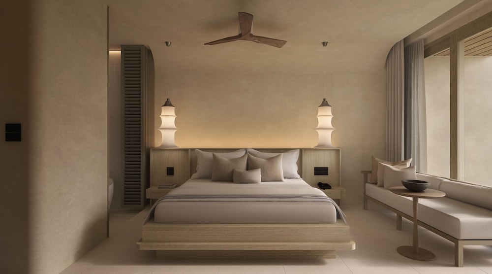 Hilltop, Premium, King Bed, Bathtub