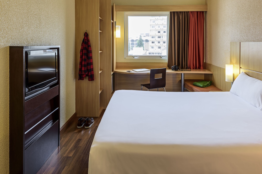 Ibis Bayonne Centre 30/74