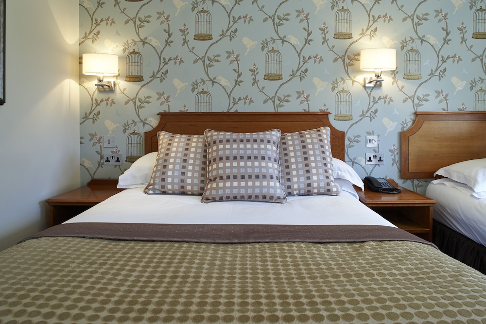 Mandolay Hotel Guildford 5/37