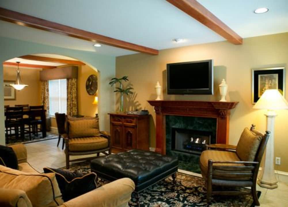 Sanford Houses Inn and Spa 35/50
