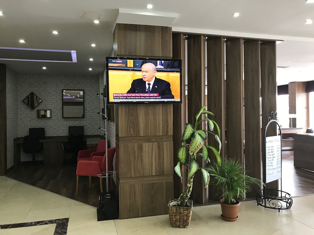 Hande Hotel 15/60