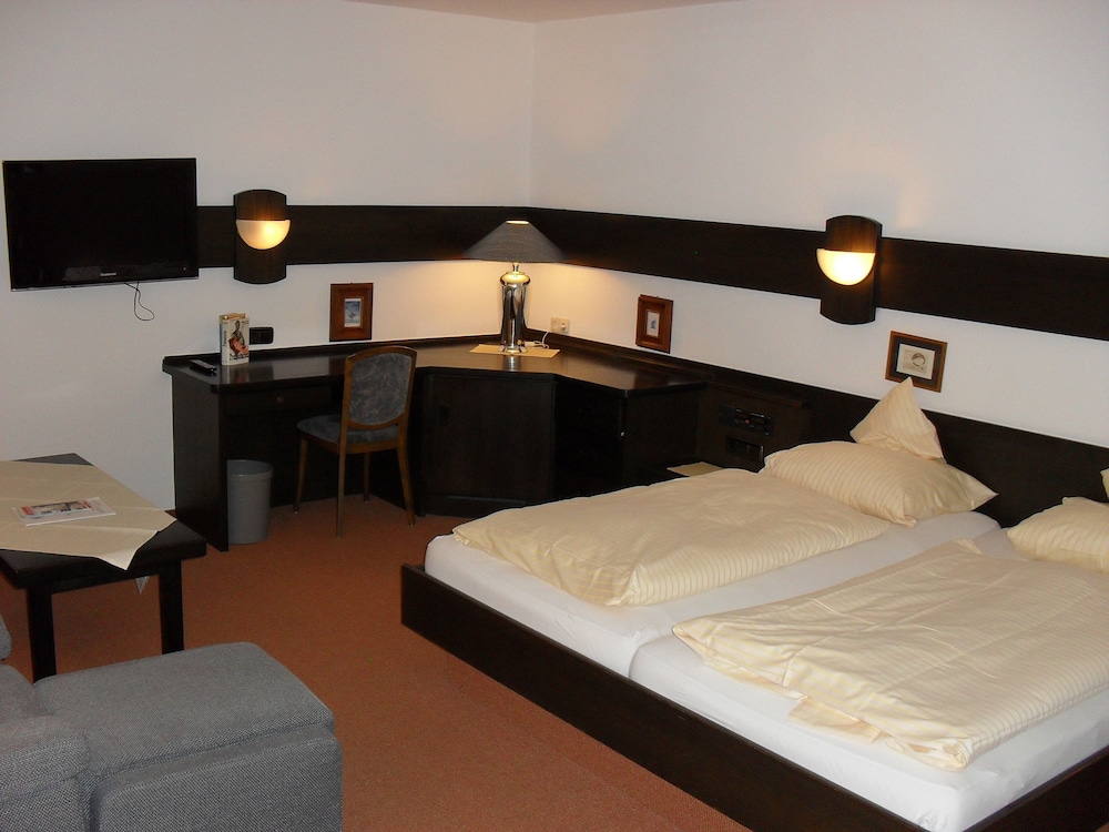 Ferienhotel Stockhausen 11/61