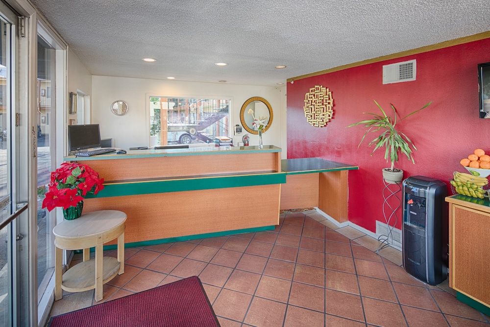 Days Inn by Wyndham Chico 1/40