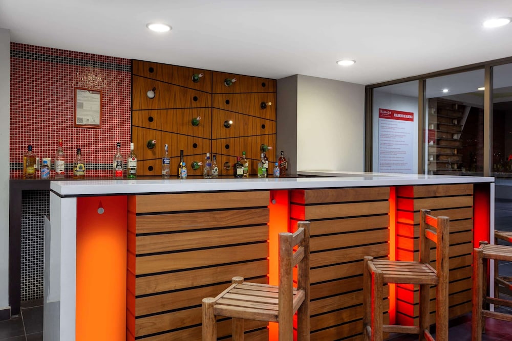 Ramada by Wyndham Acapulco Hotel and Suites 46/61