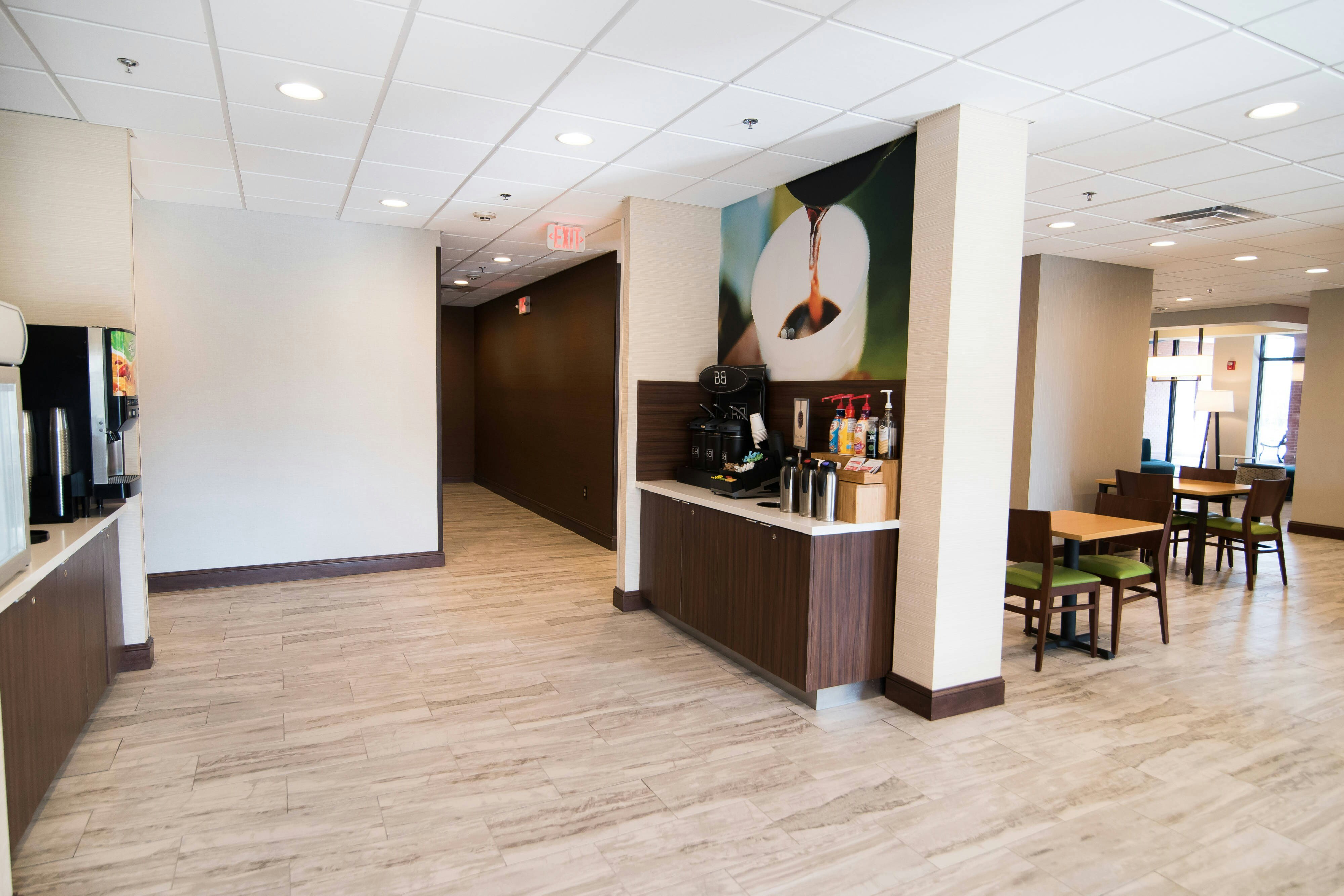 Fairfield Inn And Suites By Marriott Atlanta Airport North 8/32
