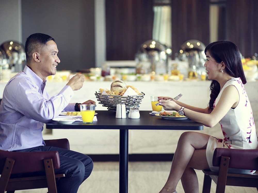 Mercure Karawang 50/66
