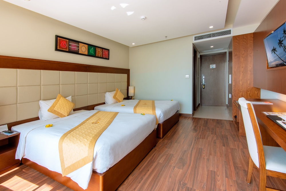 Grand Sea Hotel 30/74