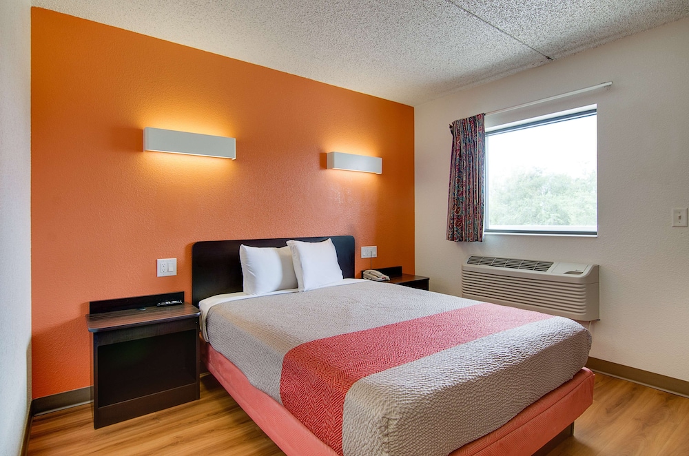 Motel6 Salina, KS 23/60