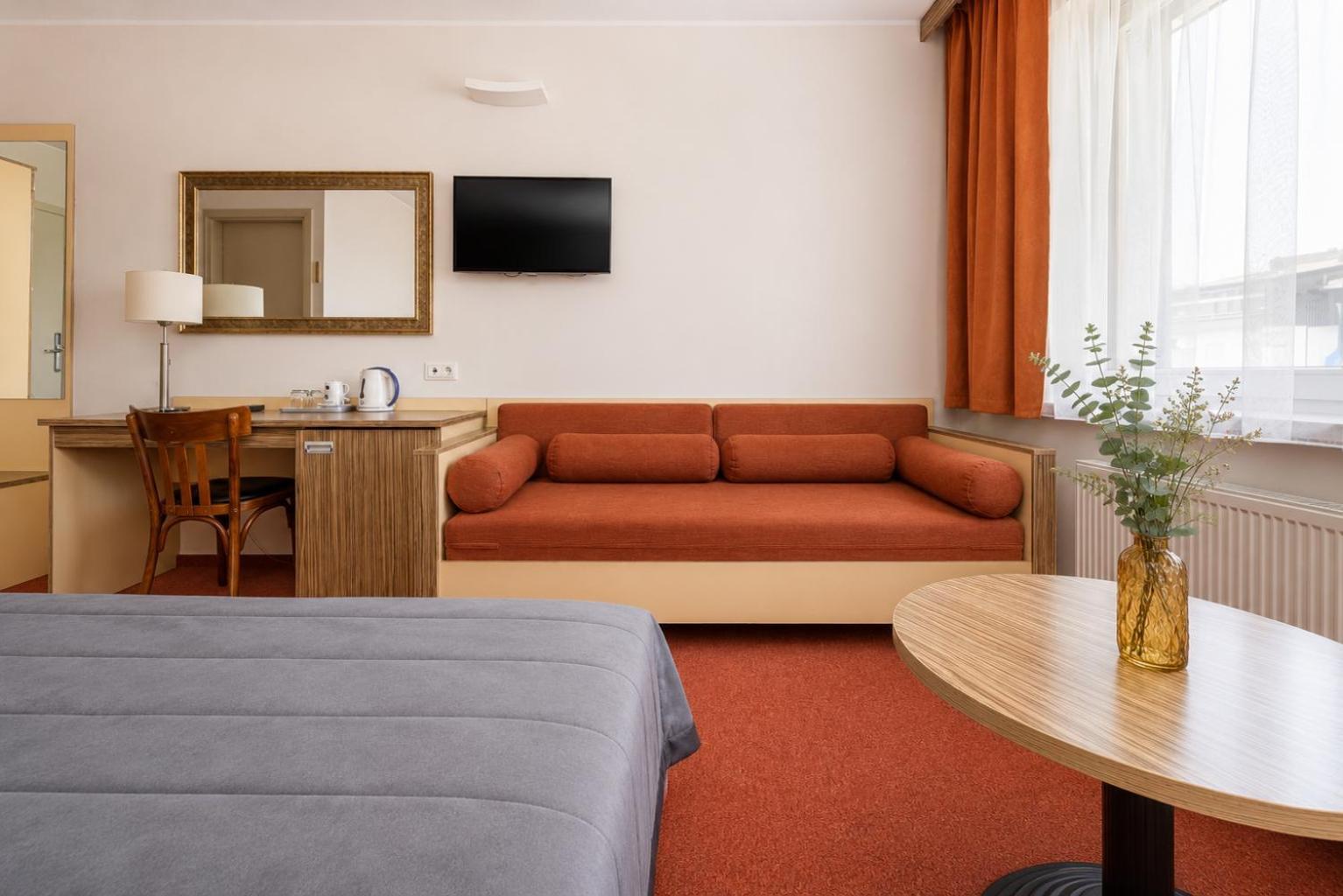 INFO HOTEL 28/50