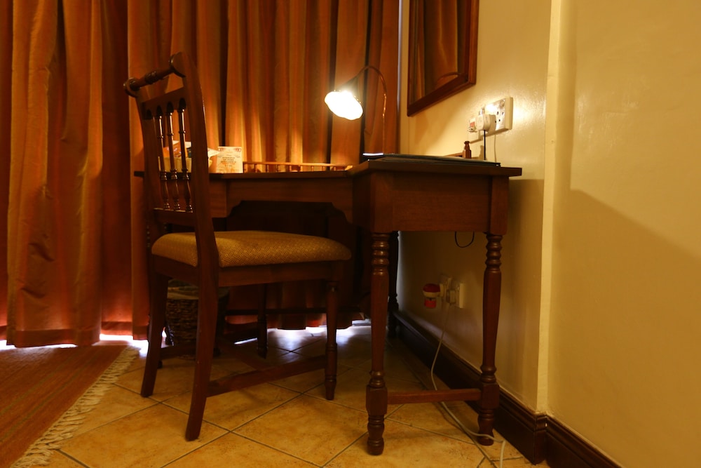 The Heron By Sarovar Portico India, Nairobi 34/77