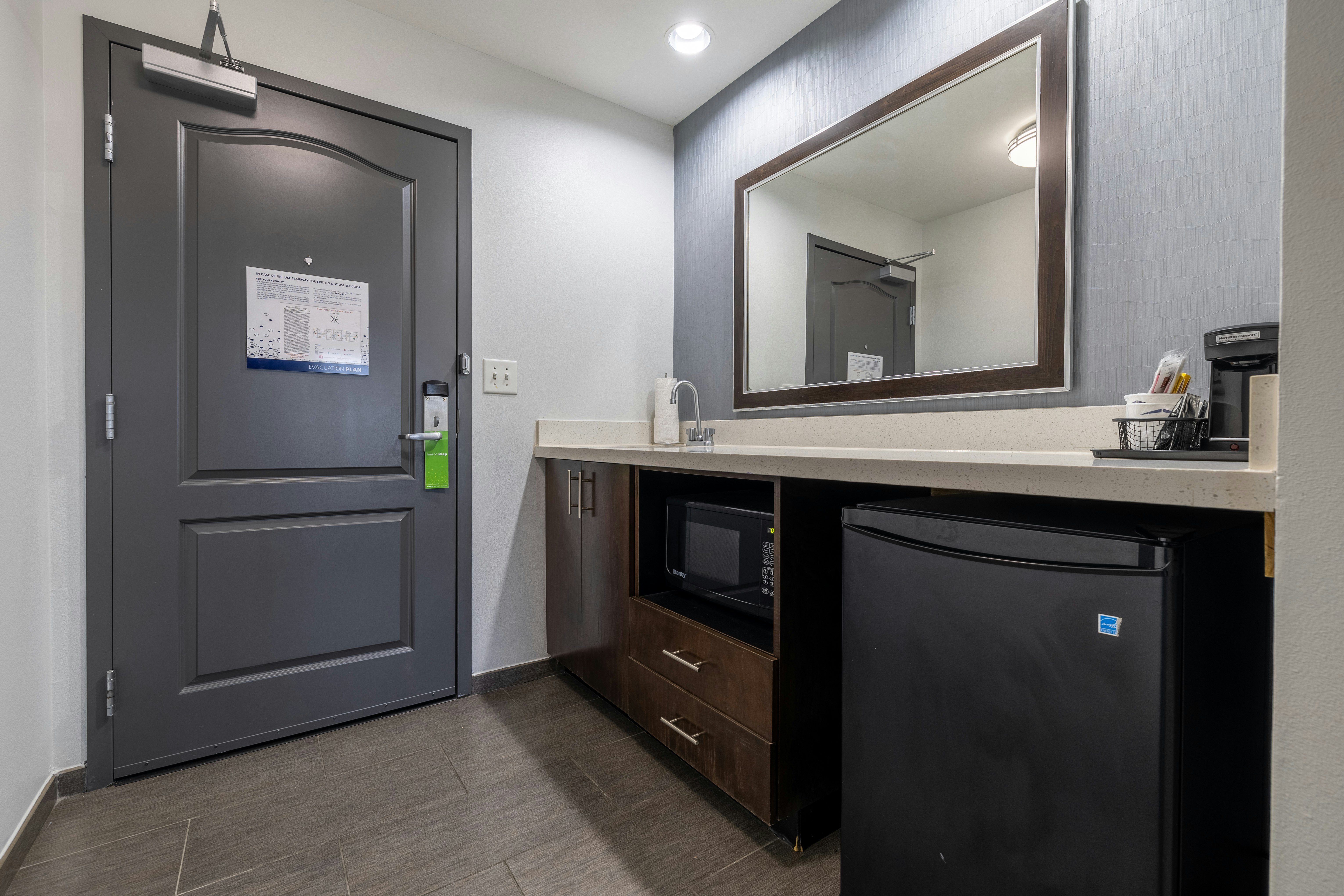 Hampton Inn And Suites Greensborocoliseum 59/59