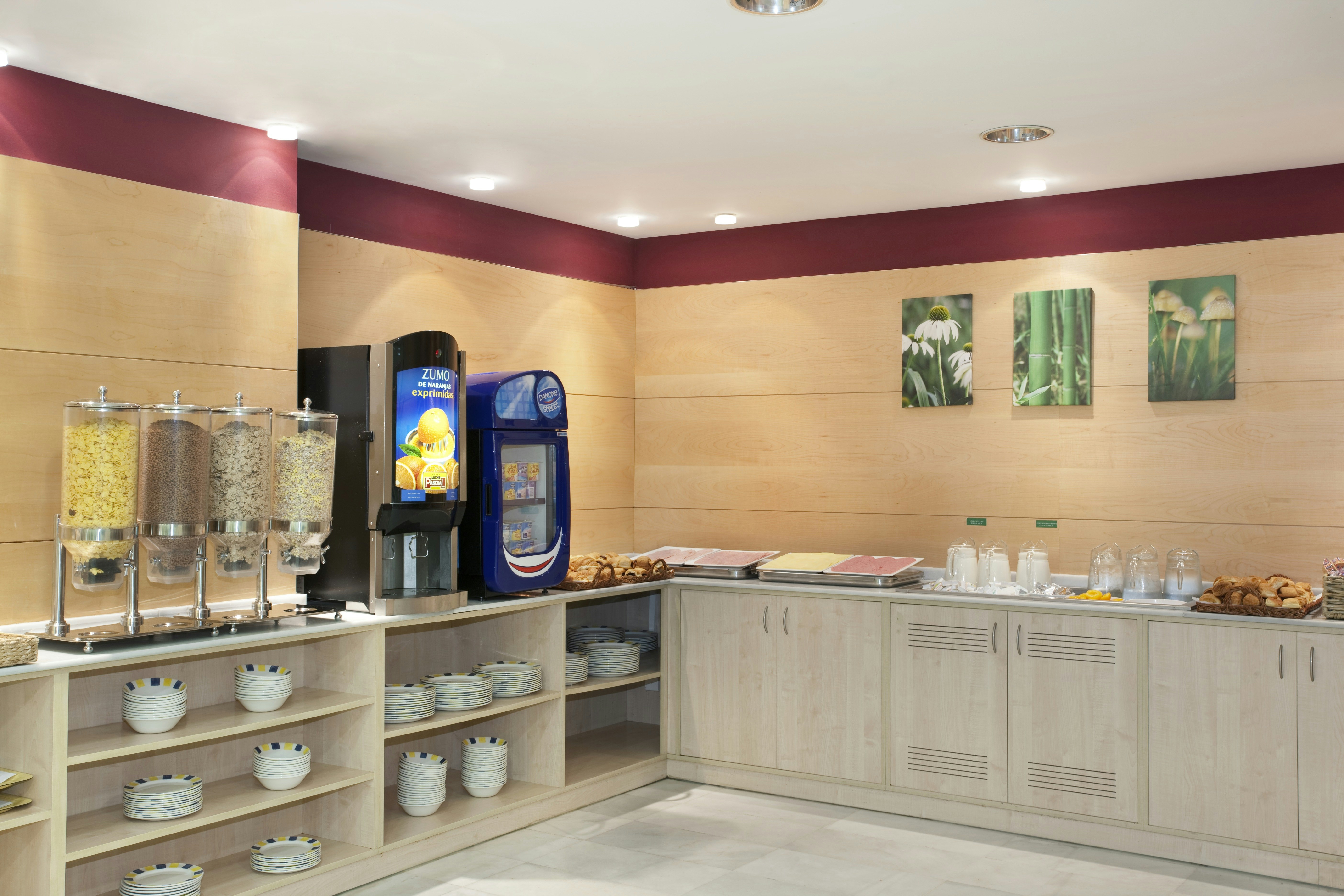 HOLIDAY INN EXPRESS MADRID - ALCORCON 10/33