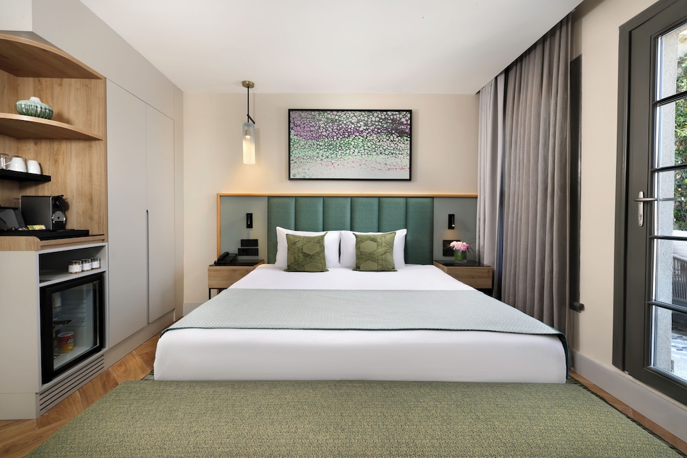 The Wings Hotels Pera 11/49