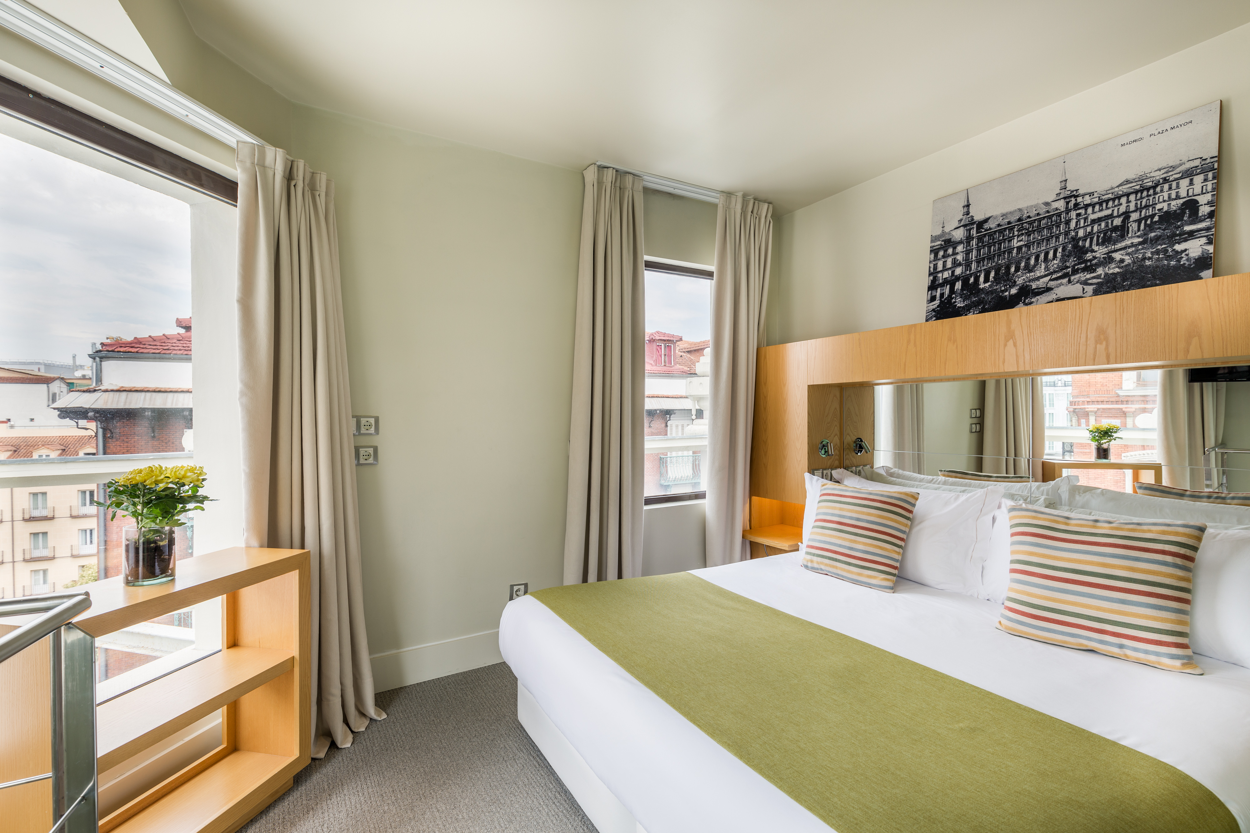 Duplex, Suite, Terrace
