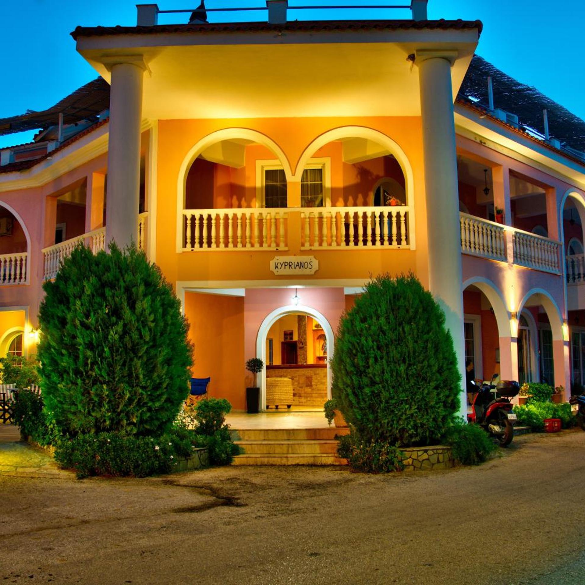 Kyprianos Aparthotel in Zakynthos