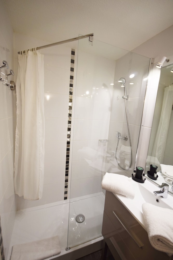 Sure Hotel by Best Western Annecy 17/76