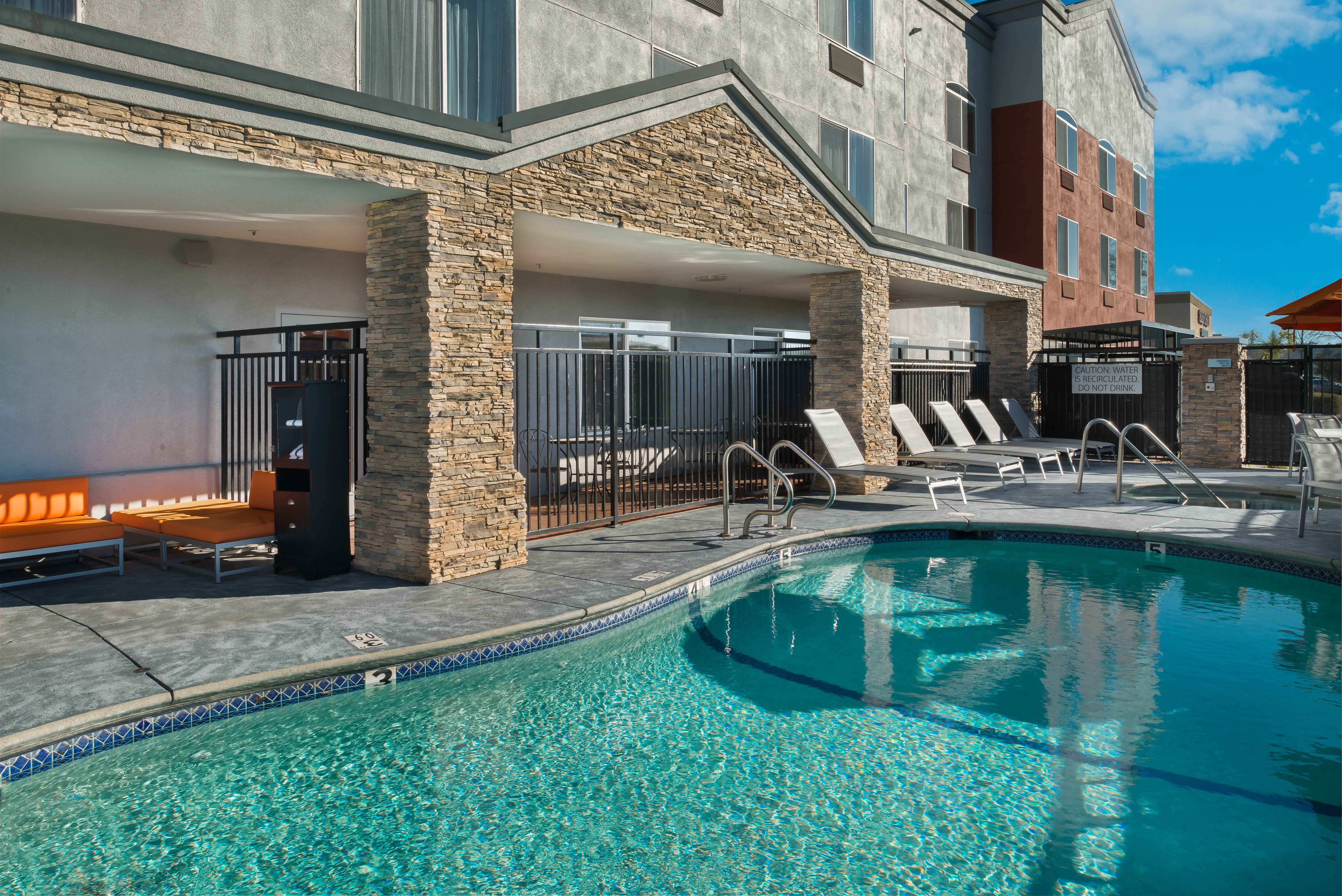 Holiday Inn Express Rocklin - Galleria Area 29/44