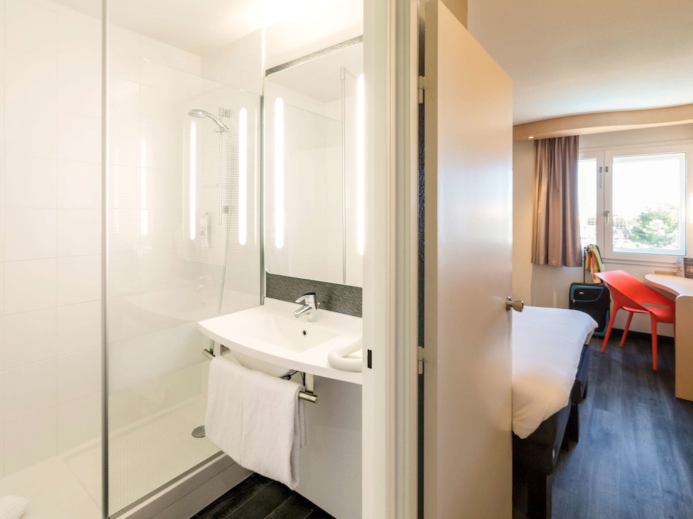 Ibis Beziers Est Mediterranee 36/73