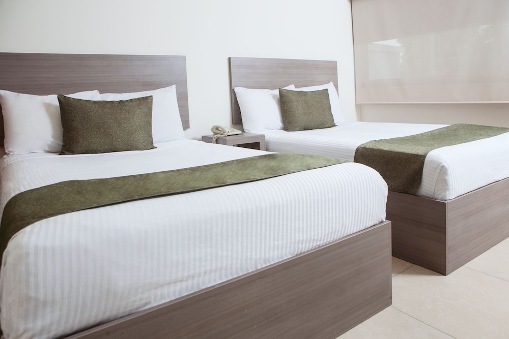 Hotel La Riviera 17/39