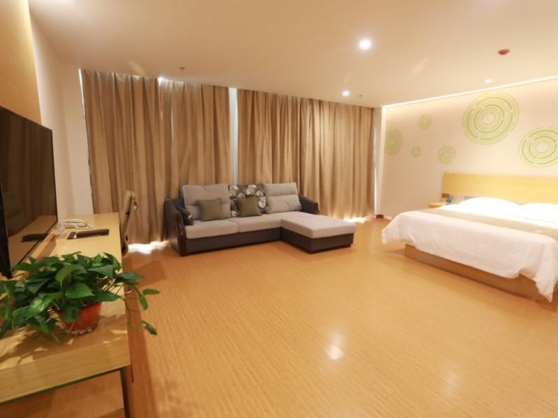 GreenTree Inn Anyang Neihuang County Zaoxiang Avenue 18/23