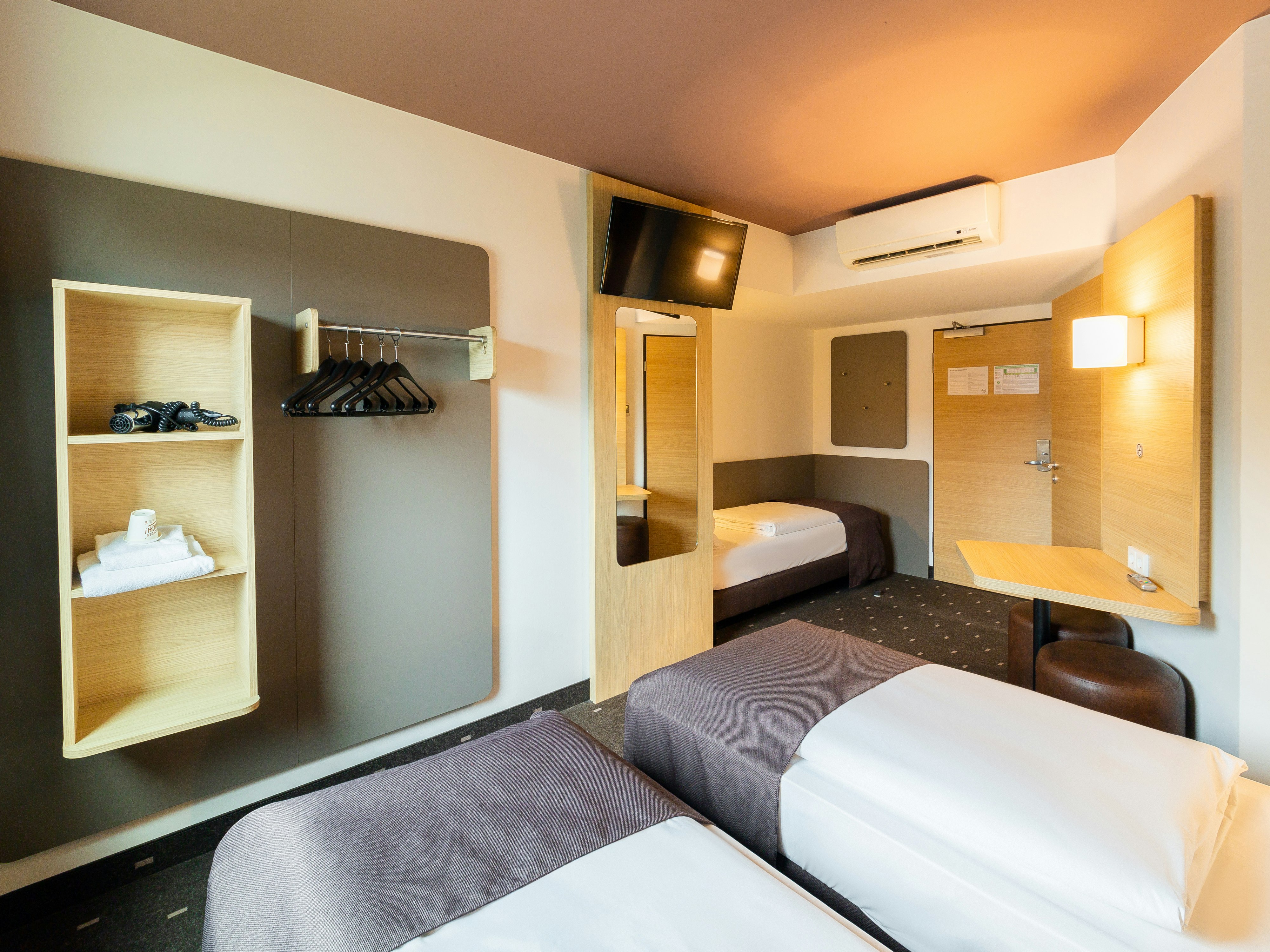 B&B Hotel Monchengladbach 21/28