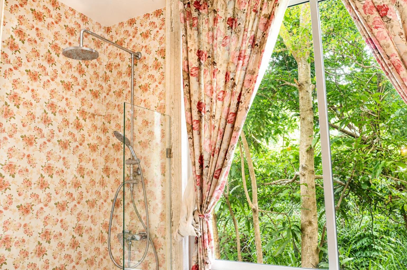 Hillsborough The English Country House 43/50