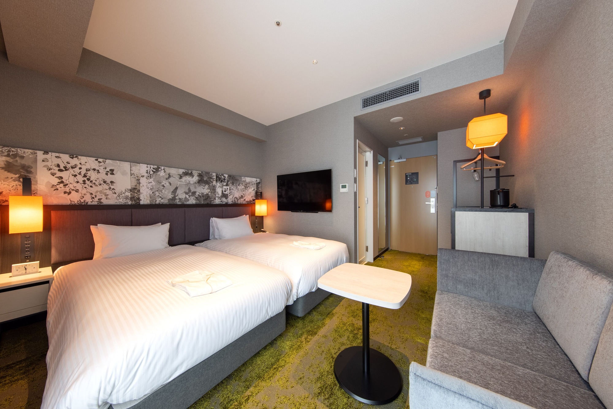 Casual, Twin Beds