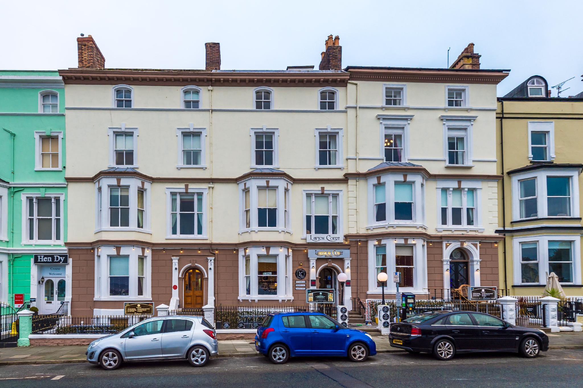 Lauriston Court Hotel 2/30