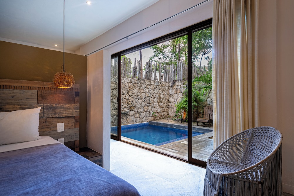 Kuun Taak Tulum 24/50