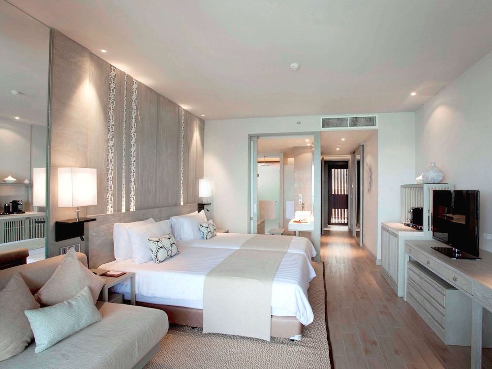 Pullman Phuket Arcadia Naithon Beach 25/75
