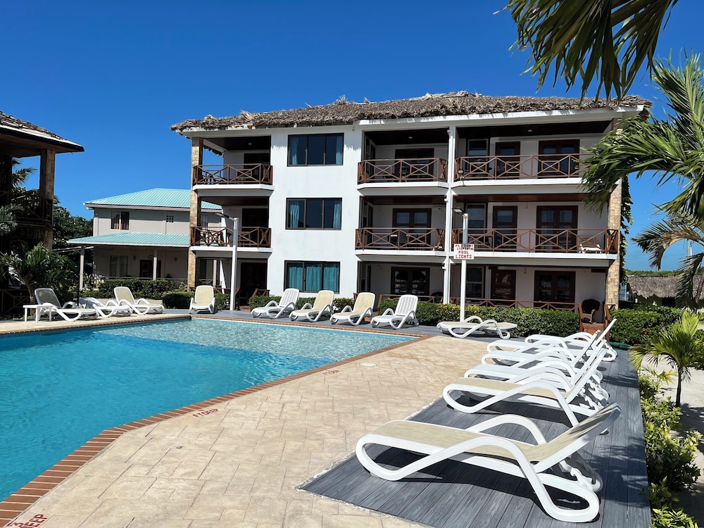 Captain Morgans Retreat 5/80