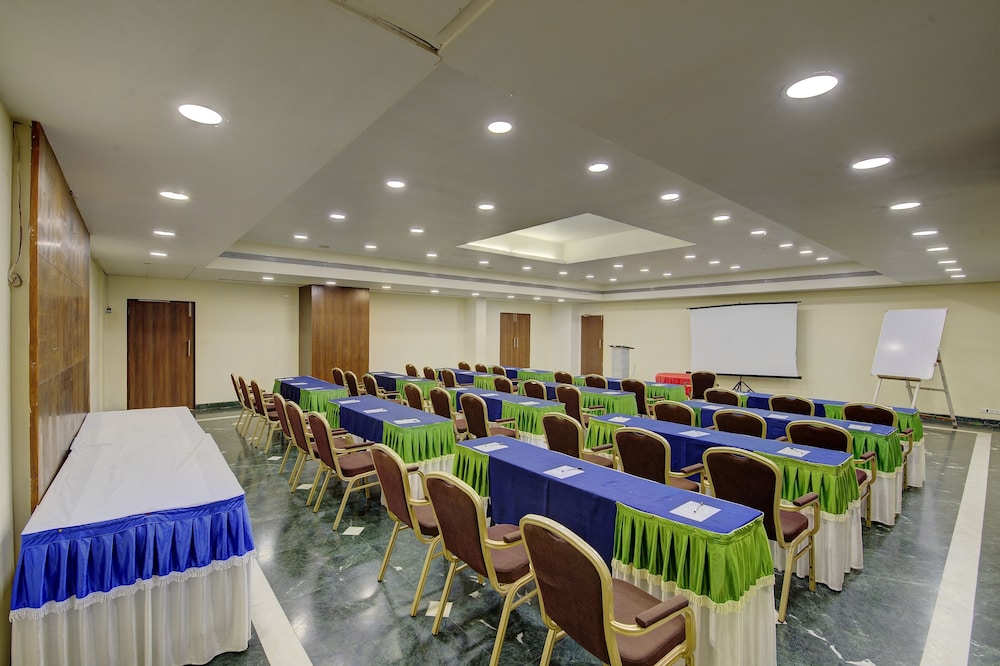 HOTEL KHANVEL RESORT 36/50