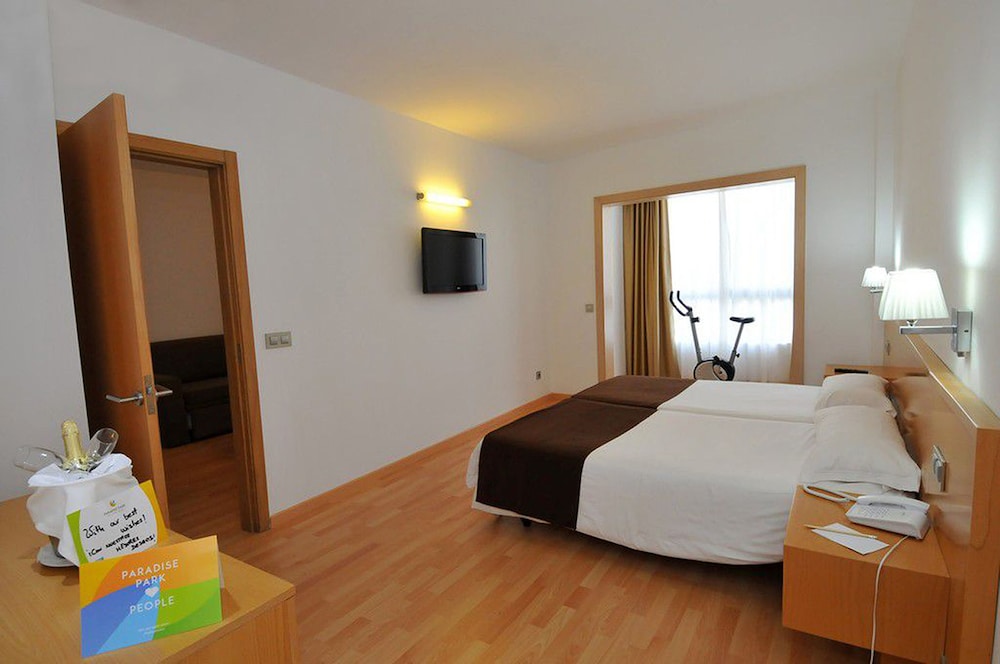 Paradise Park Fun Lifestyle Hotel 15/72