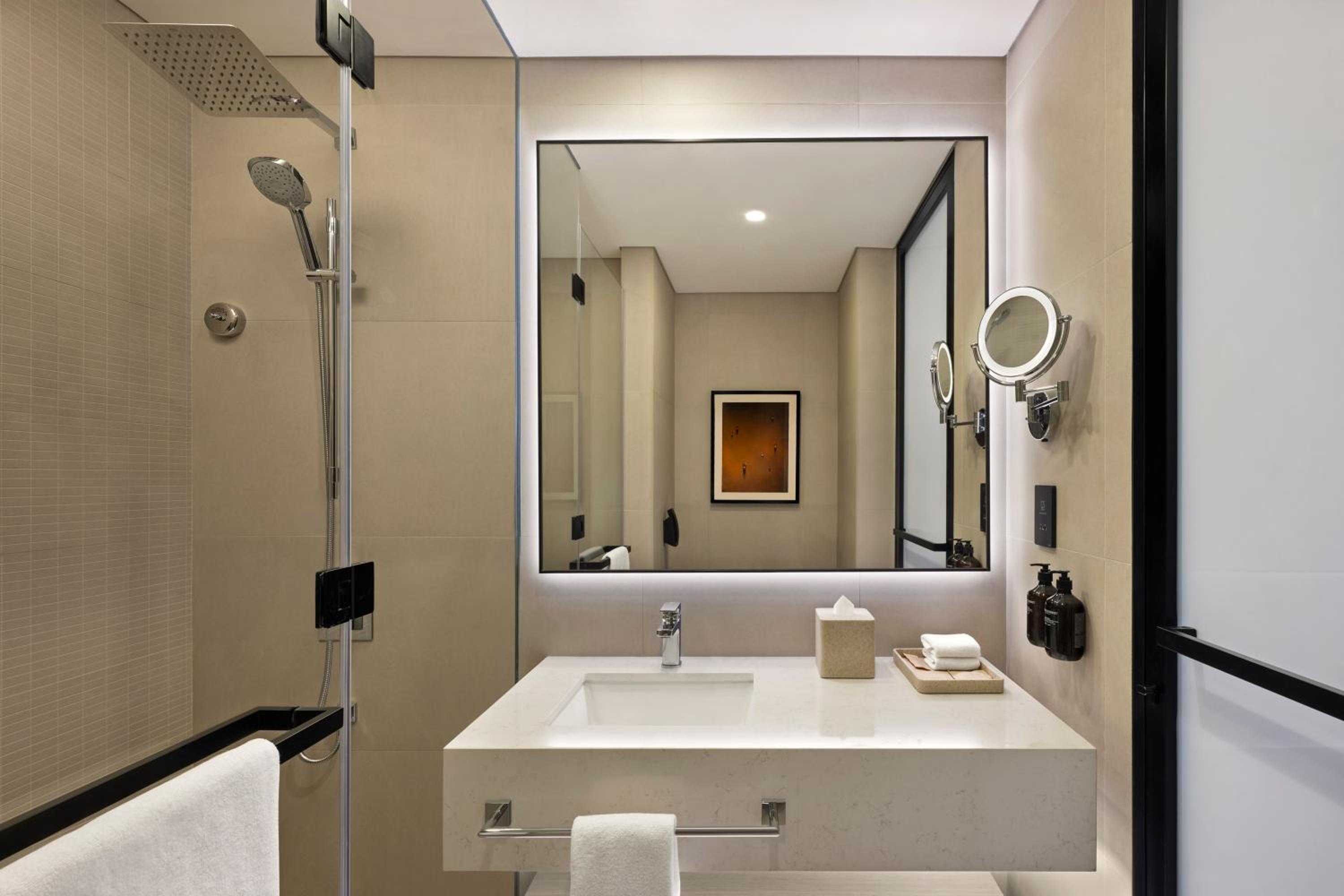 Deluxe, Twin Beds, Vida Aljada 2/2
