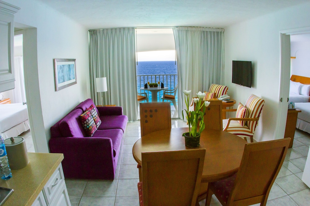 Coral Princess Hotel & Dive Resort 51/78