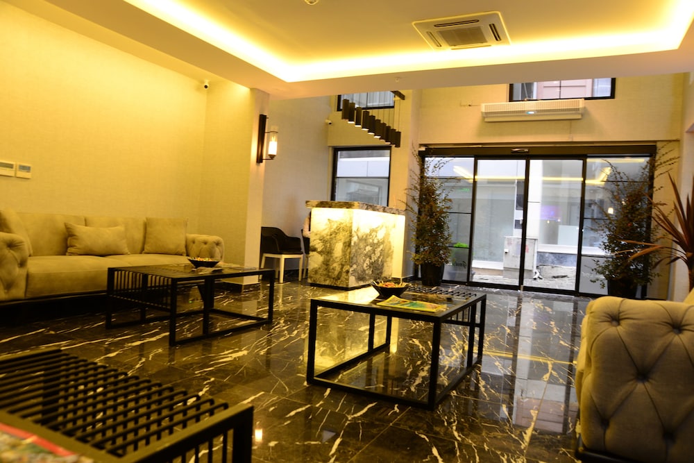 Gardenya Suite Hotel 27/43