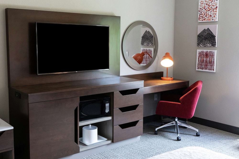 Hampton Inn Black Mountain 19/25