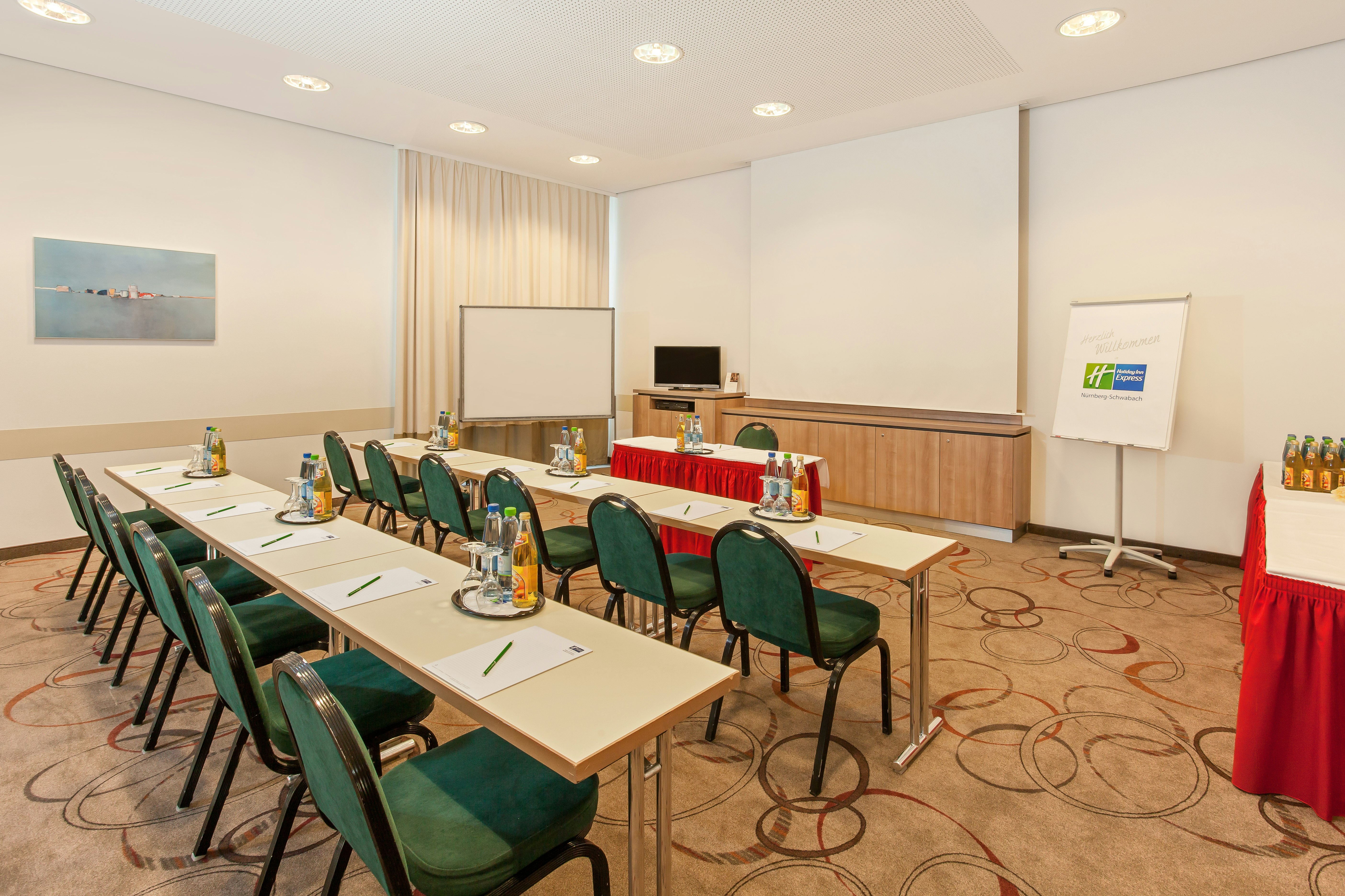 HOLIDAY INN EXPRESS NURNBERG SCHWABACH 75/79