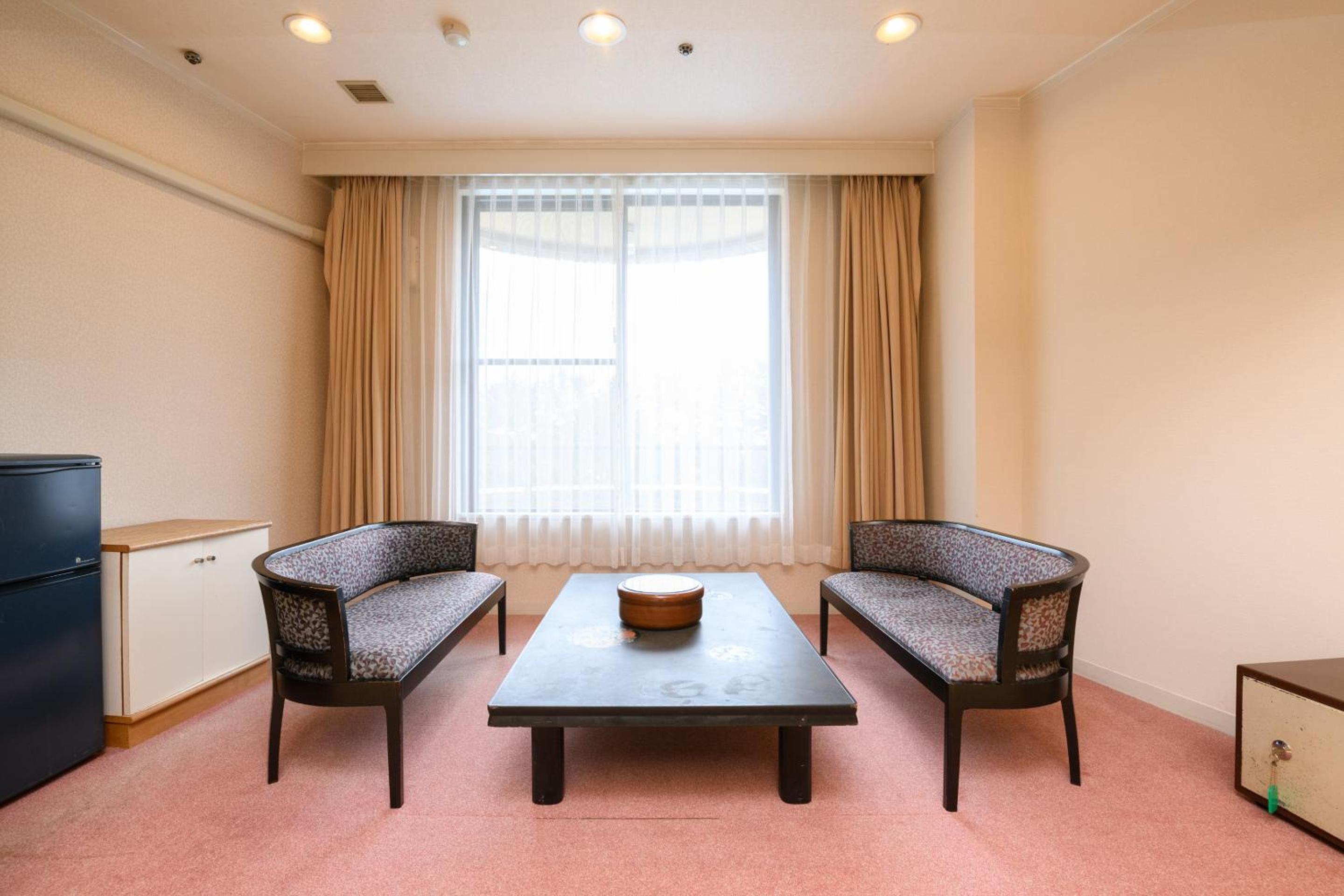 Hotel Tetora Resort Shizuoka Yaizu (ex Sankeien Hotel) 37/55