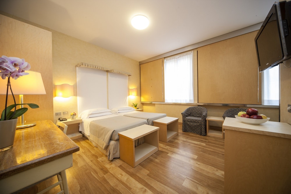 COMFORT, DOUBLE BED