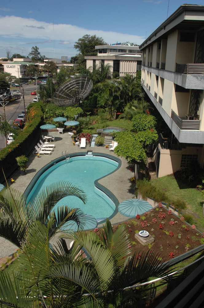 Hotel Villa Tournon 56/61
