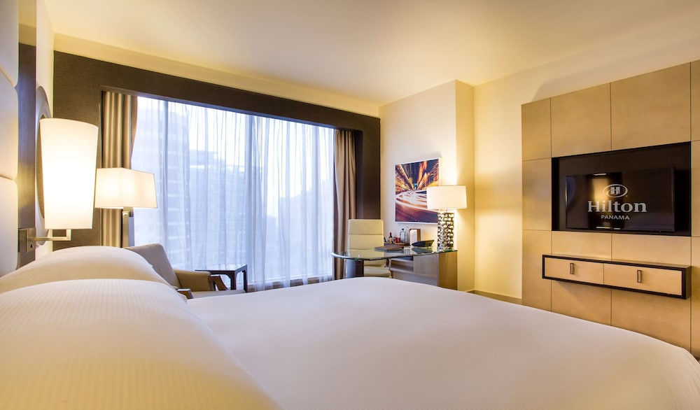 Hilton Panama 18/90