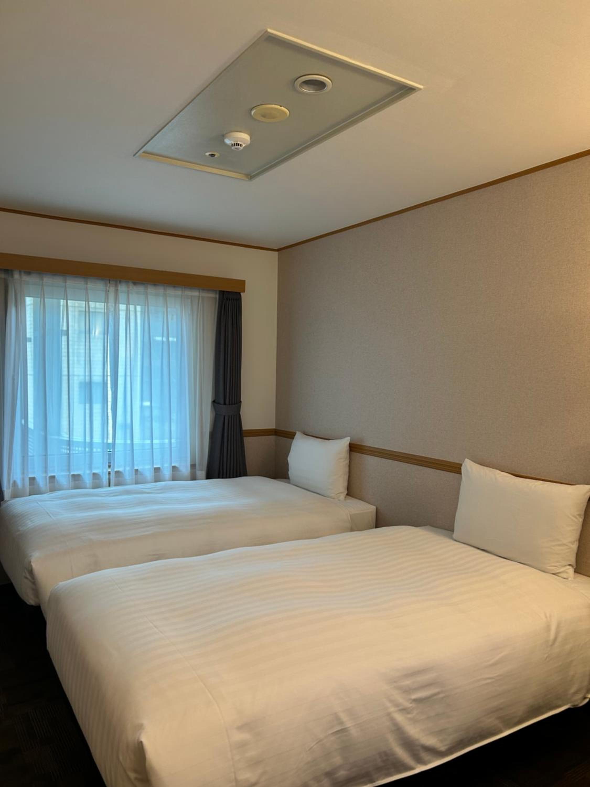 Room, Twin Beds, No Parking
