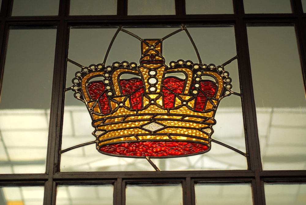 Crown 23/56