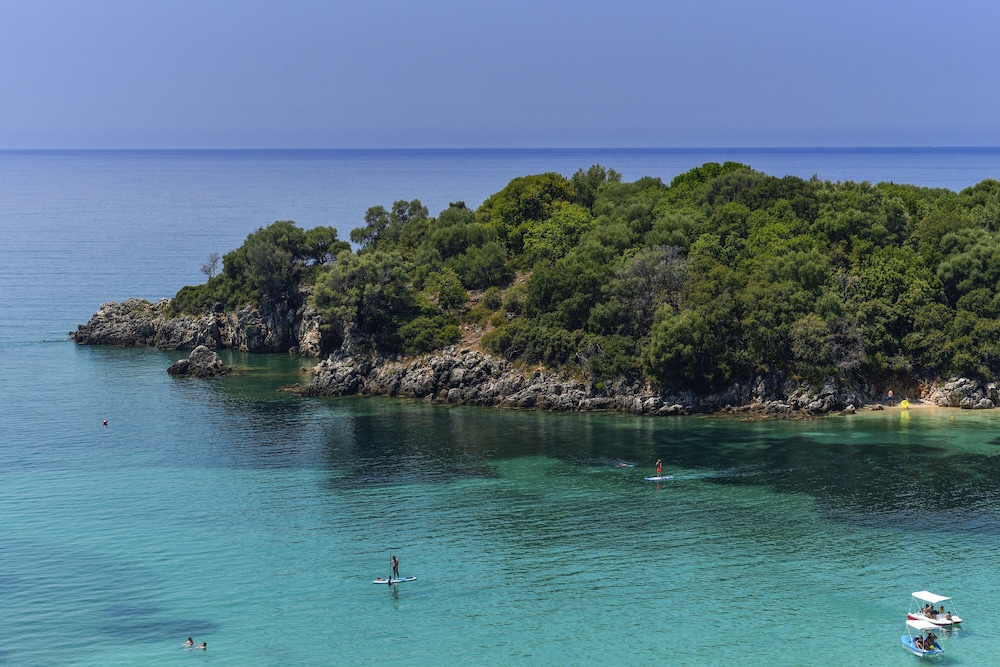 Prima Vista Beachfront Boutique Hotel 48/60