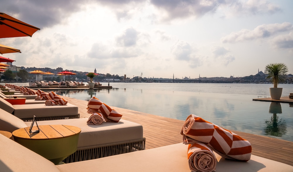 Rixos Tersane Istanbul 46/72
